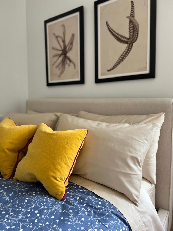 Noubar Bed and Breakfast Cenevieres Buitenkant foto